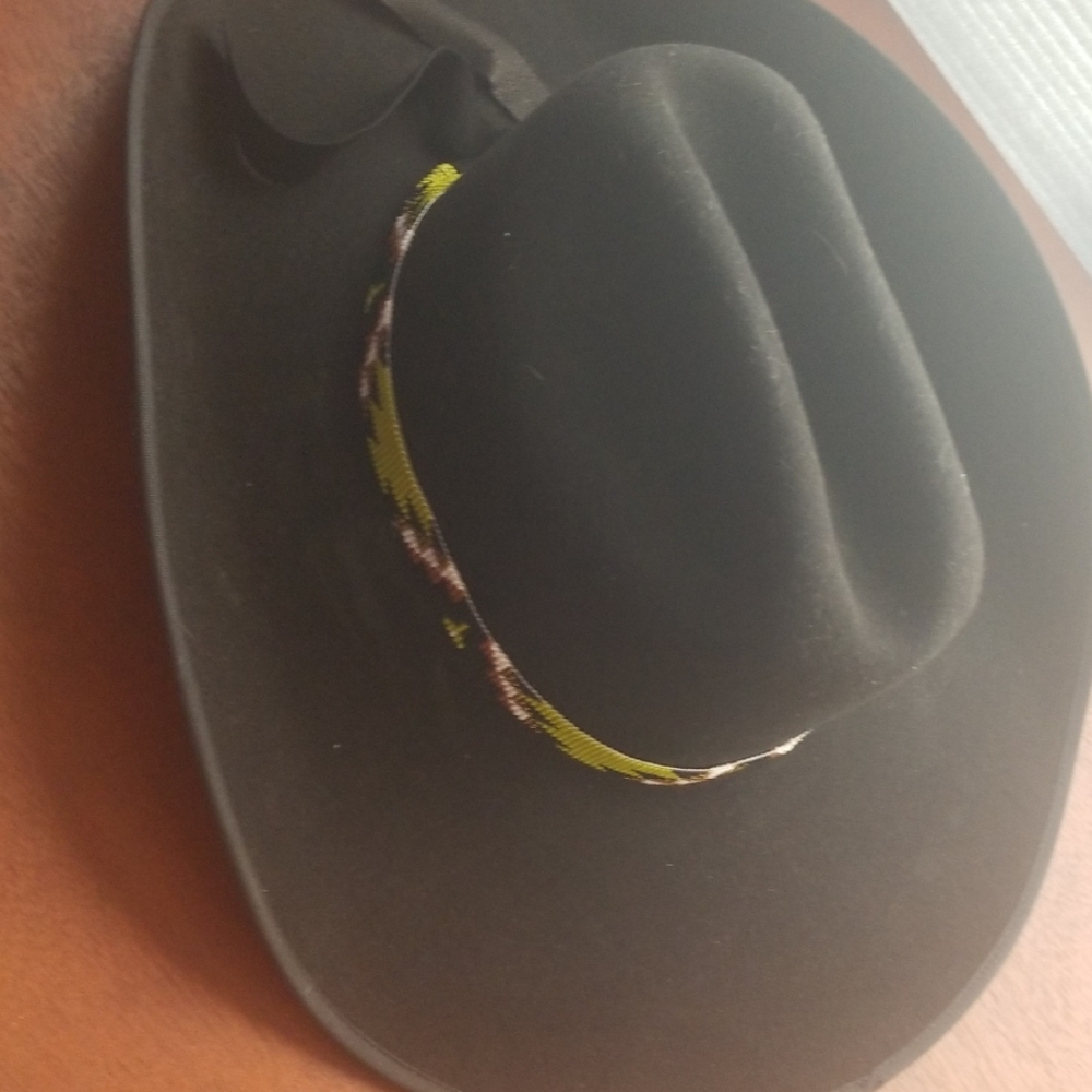 Beaded hat band NWOT